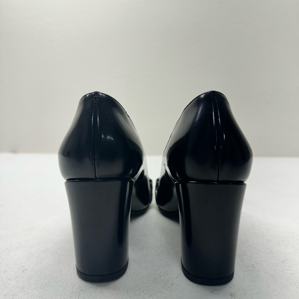 Elegant Burgundy Heels with Silver Accents - Picture 7 of 9